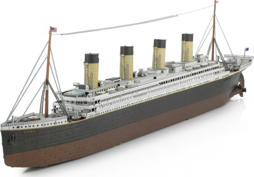 3d-puzzle-premium-series-titanic-191323.jpg