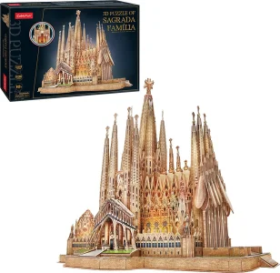 Svítící 3D puzzle Sagrada Família 696 dílků