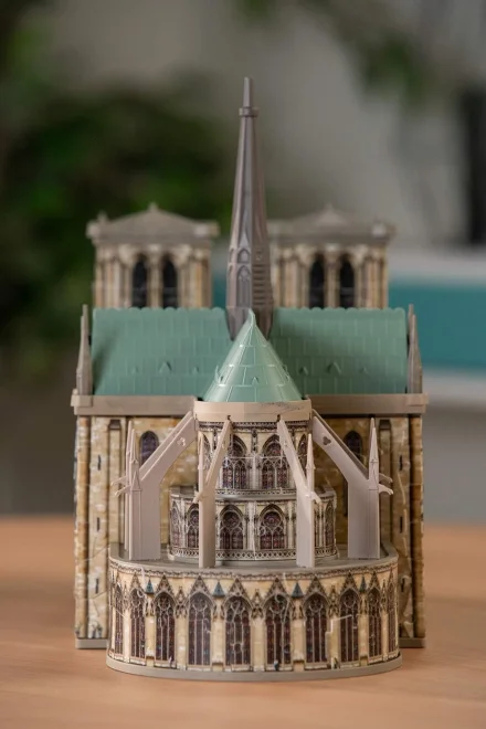 3d-puzzle-katedrala-notre-dame-pariz-324-dilku-209663.jpg