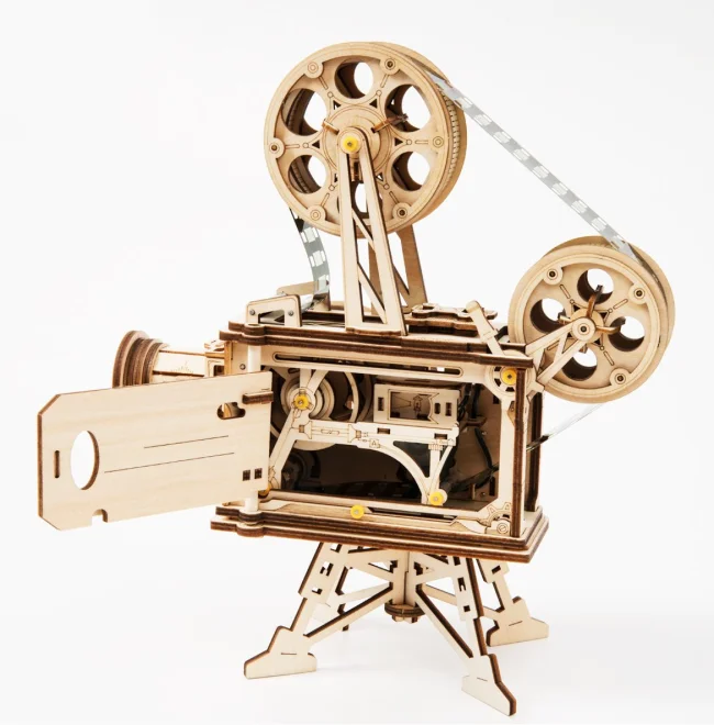 rokr-3d-drevene-puzzle-mechanicky-filmovy-projektor-183-dilku-155118.jpg