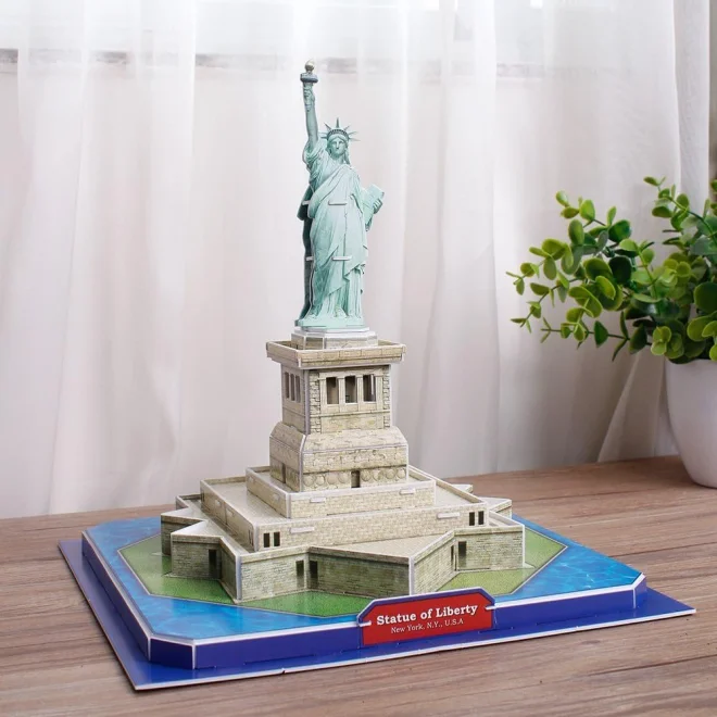 CubicFun 3D puzzle Socha Slobody 39 dielikov